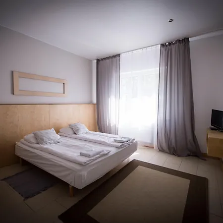 Barcelona 3*